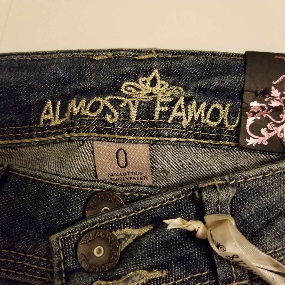 NWT Almost Famous Skinny Jeans Sz 0